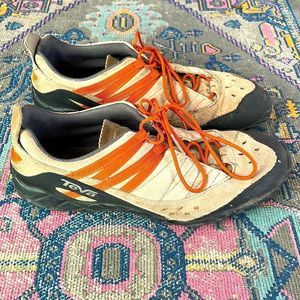 Teva Nubuck suede leather hiking outdoors lace up shoes sz 12